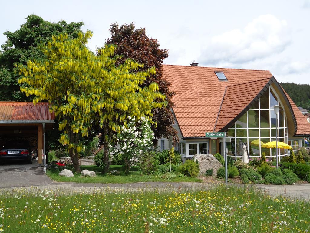 Berghotel Schiller Schonach im Schwarzwald Kamer foto
