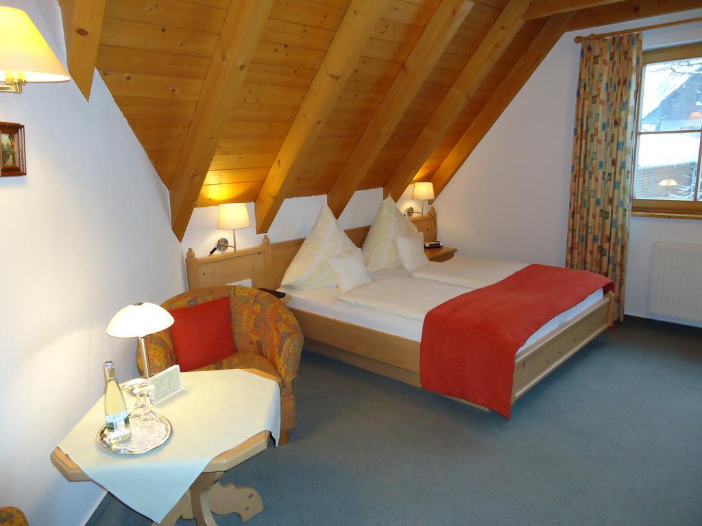 Berghotel Schiller Schonach im Schwarzwald Buitenkant foto