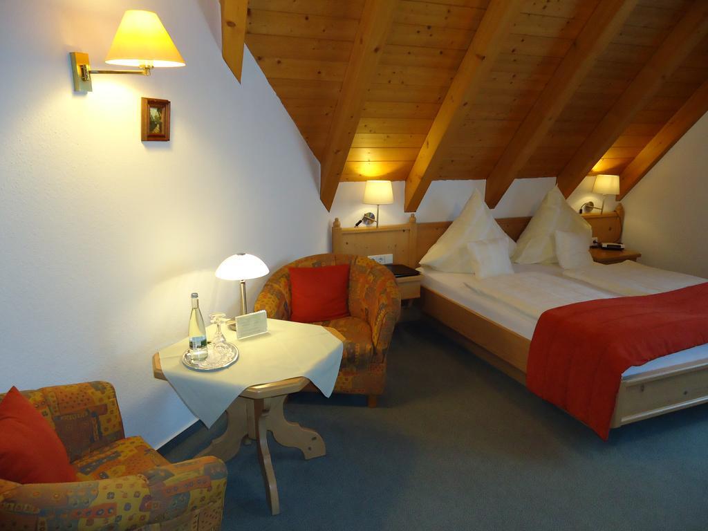 Berghotel Schiller Schonach im Schwarzwald Buitenkant foto