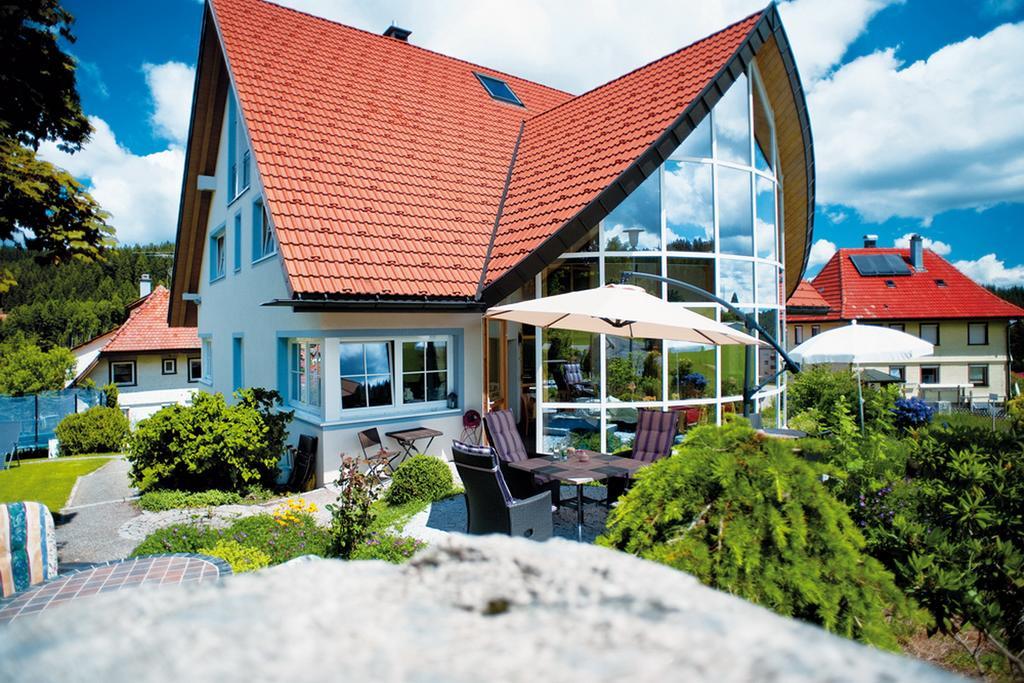 Berghotel Schiller Schonach im Schwarzwald Buitenkant foto