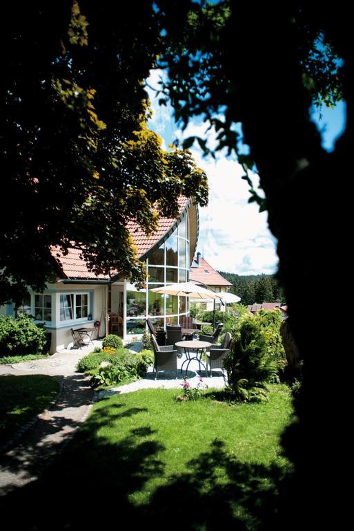 Berghotel Schiller Schonach im Schwarzwald Buitenkant foto
