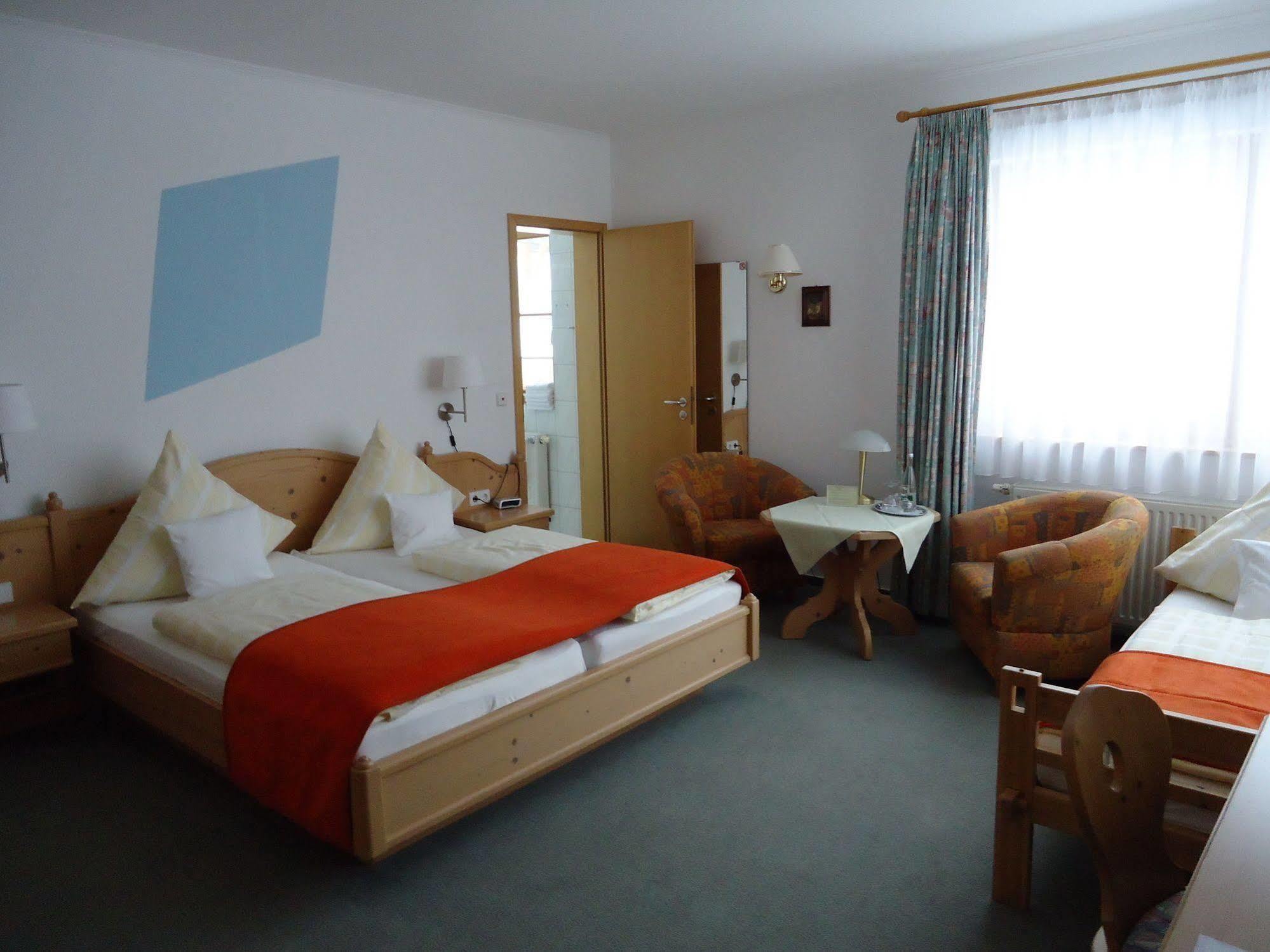 Berghotel Schiller Schonach im Schwarzwald Buitenkant foto